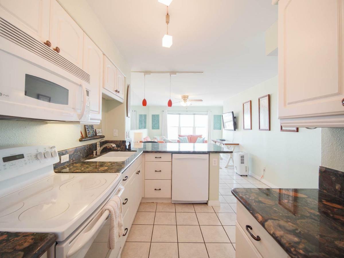 Relaxing Condo, Great Location, 3 Minute Walk To The Beach Condo Pulau Padre Selatan Bagian luar foto
